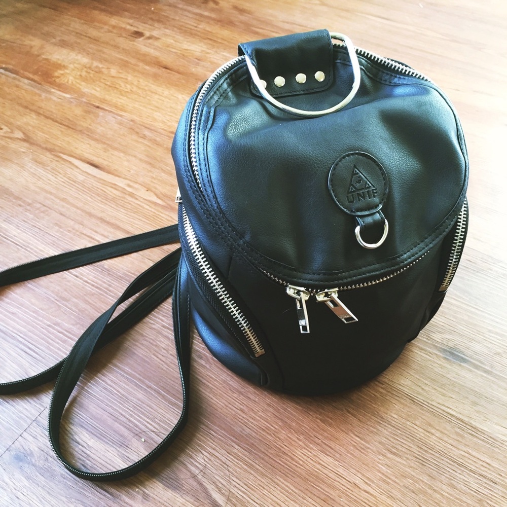 UNIF Namesake convertible bag/backpack